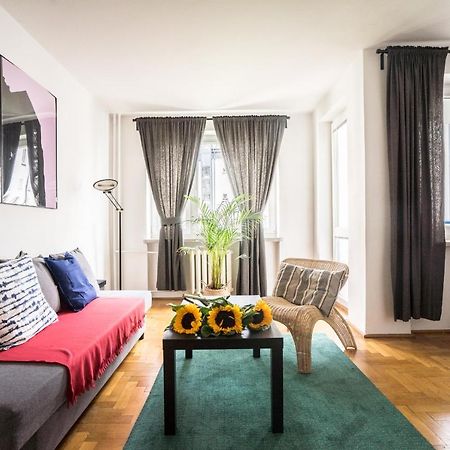 Oomph Warsaw Central 3-Bedroom Flat Екстериор снимка